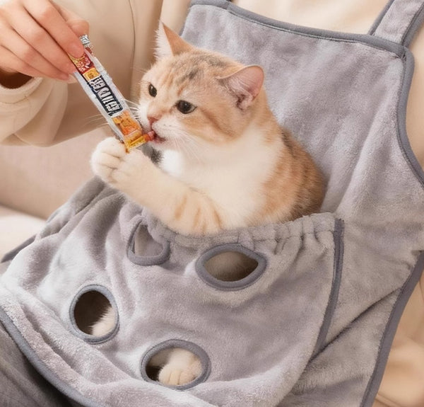 Cat Grooming Apron: No-Fur Hug Hero & Claw Tamer