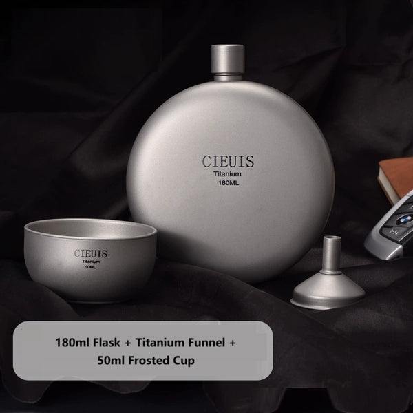 Pure Titanium Mini Flask: Sleek Whiskey & Liquor Carrier