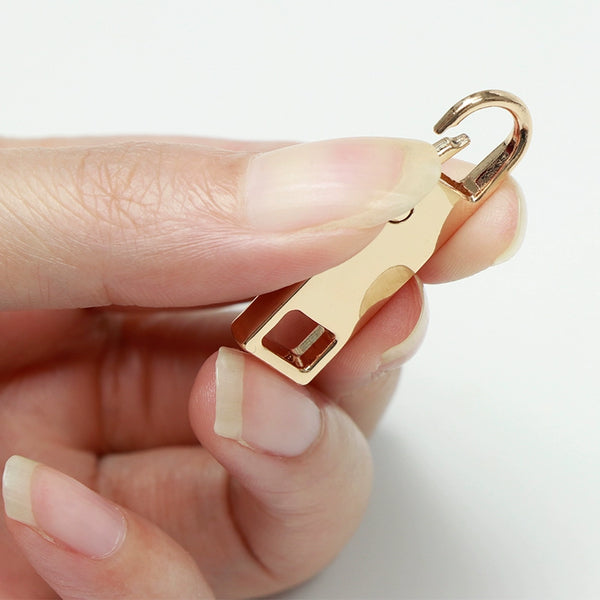 Fun Metal Zip Pulls: Detachable Charms for Bags & Clothes
