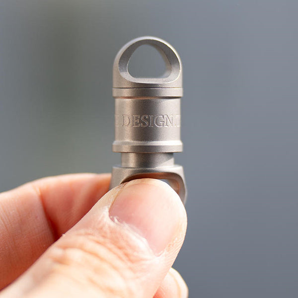Titanium Alloy Quick-Release Push-Pull Keychain