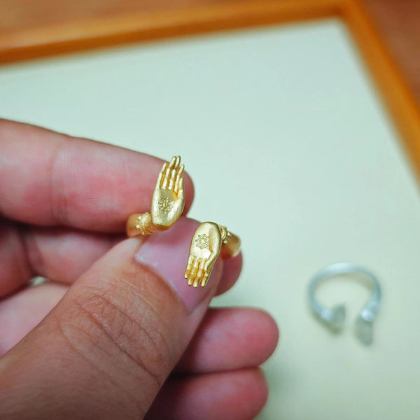 Fearless Wish Buddha Hand Ring - Chic Couple Gift