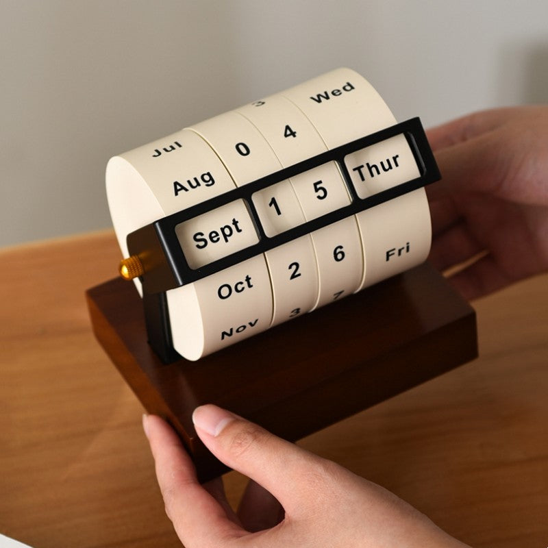 Creative Rotating Decorative Perpetual Calendar – GizModern