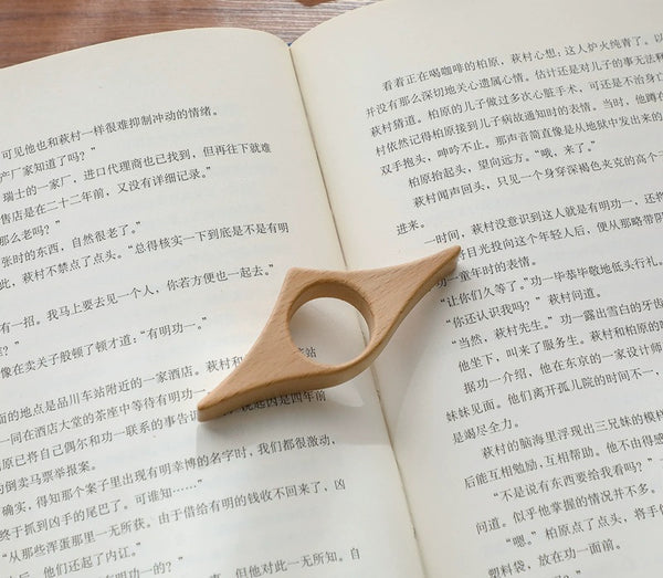 Vintage Wooden Thumb Book Ring – One-Hand Reading Aid & Retro Page Holder!