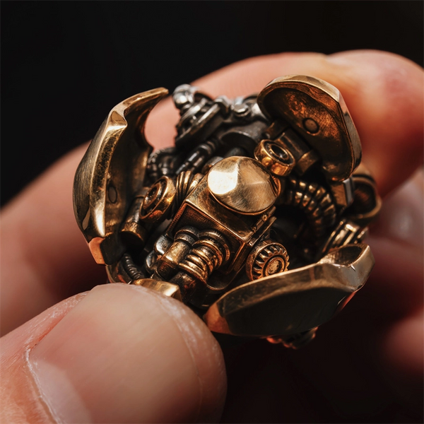 Cyberpunk Mechanical Heart Fidget Keychain: Stress Relief Pendant & Creative Ornament