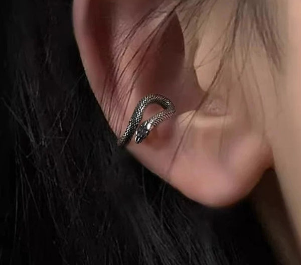 Vintage Snake Ear Clip – Non-Pierced Cartilage Earring Single Piece