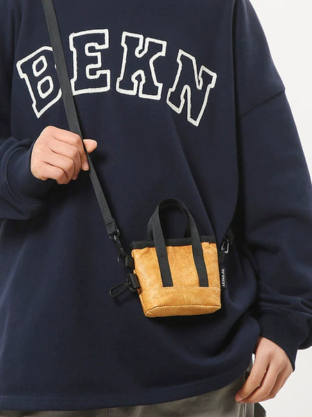Stylish Kraft Leather Crossbody Bag: Men’s Sporty Handbag