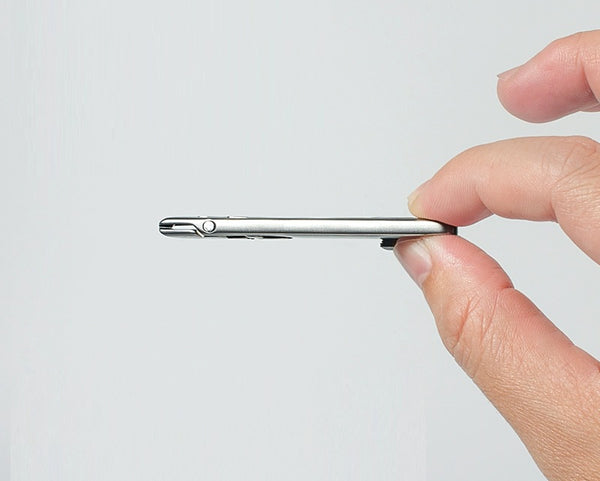 Sleek Mini Nail Clipper: Keyring Ready, Foldable, No-Mess Catch