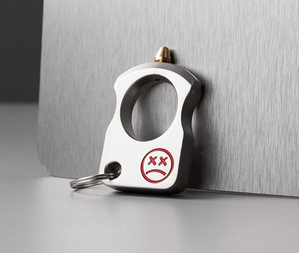 Creative Tiger Claw Keychain - Portable Emergency Window Breaker & Cool EDC Gadget