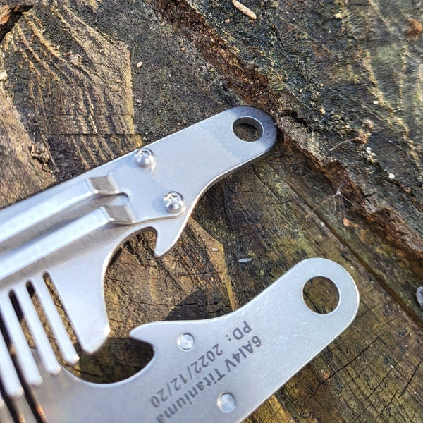 Pure Titanium Pocket Comb: Anti-Static Mini Groomer