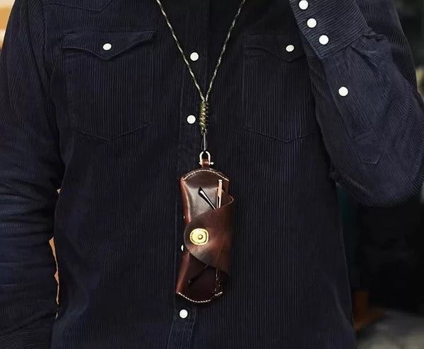 Retro Leather Vibe Case: Crush-Proof Protection & Hook-and-Go Style for Specs & Shades!