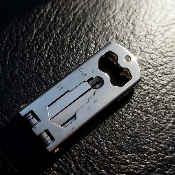 Versatile EDC Survival Multi-Tool: Foldable Screwdriver & Bottle Opener for Outdoor Adventure and Daily Use