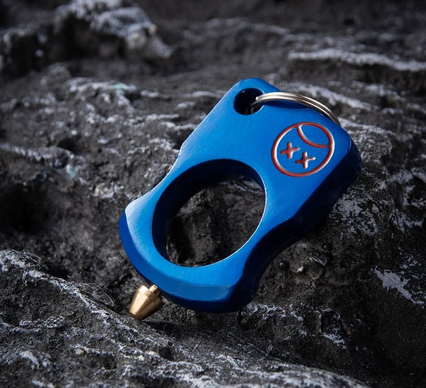 Creative Tiger Claw Keychain - Portable Emergency Window Breaker & Cool EDC Gadget