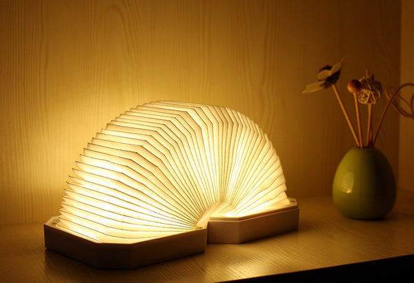 Bluetooth Speaker Lamp That Opens and Closes Just Like an Accordion