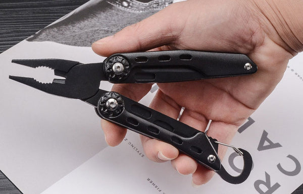 Survive Trials & Tribulations with One-handed 9-in-1 EDC Multitool