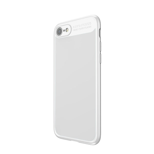 The Mirror iPhone 7 / 7plus Case Makes Sure You Always Look Your Best